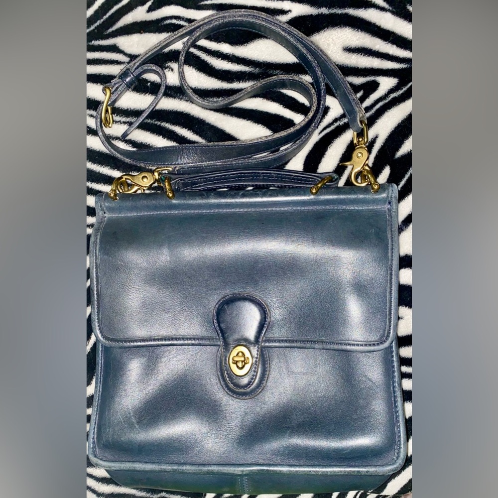 Coach Vintage Navy Blue Willis Leather Bag 9927